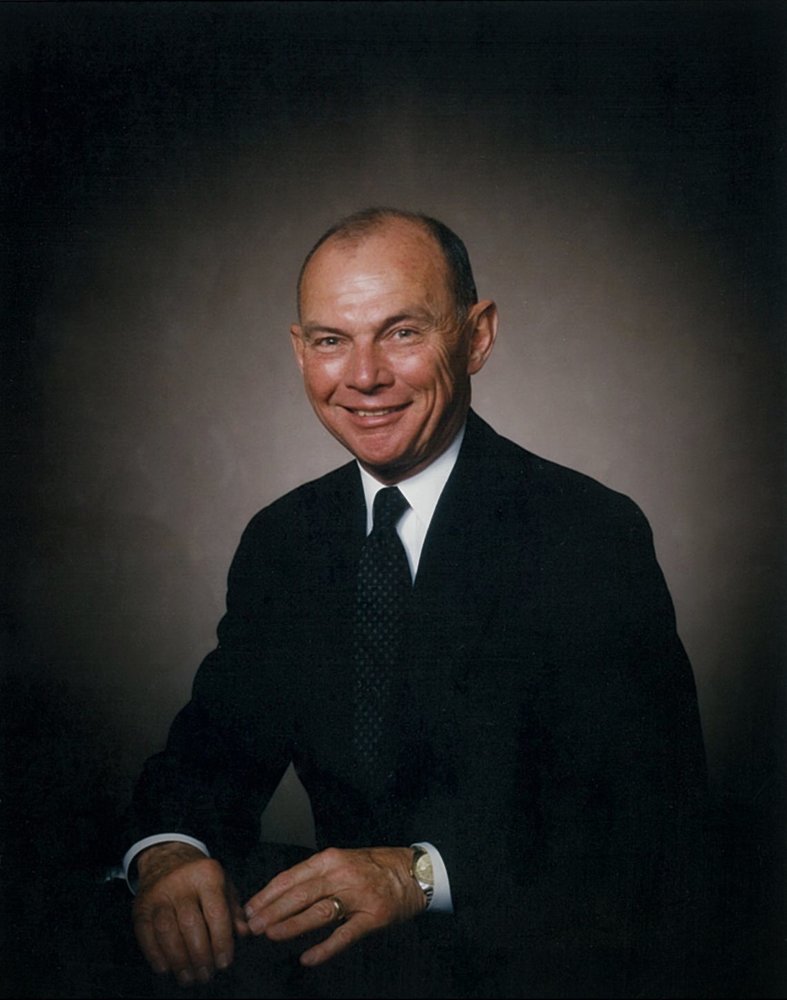 Dr. Albert Schreiner