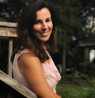 Nadine C.  Shende